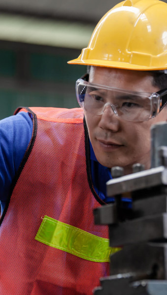 工場で技術系の人材が
不足している